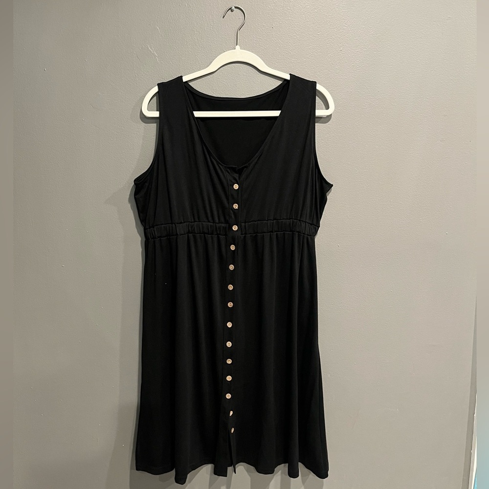 Bellelily Black XL “casual buttoned v-neck sleeveless mini dress”